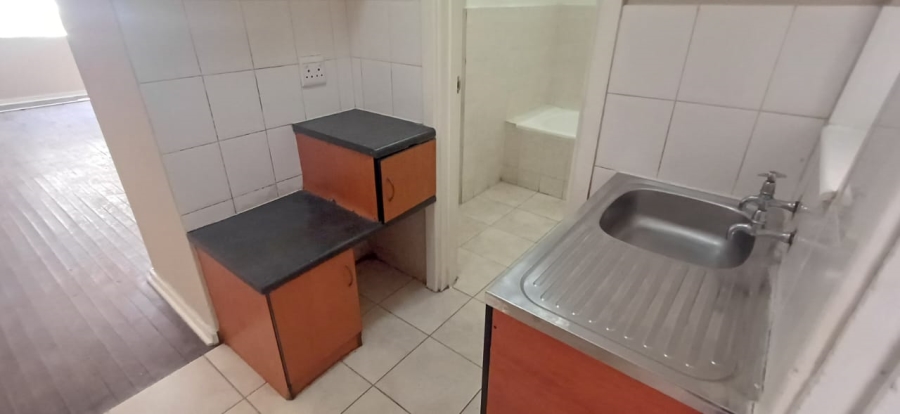 1 Bedroom Property for Sale in Quigney Eastern Cape